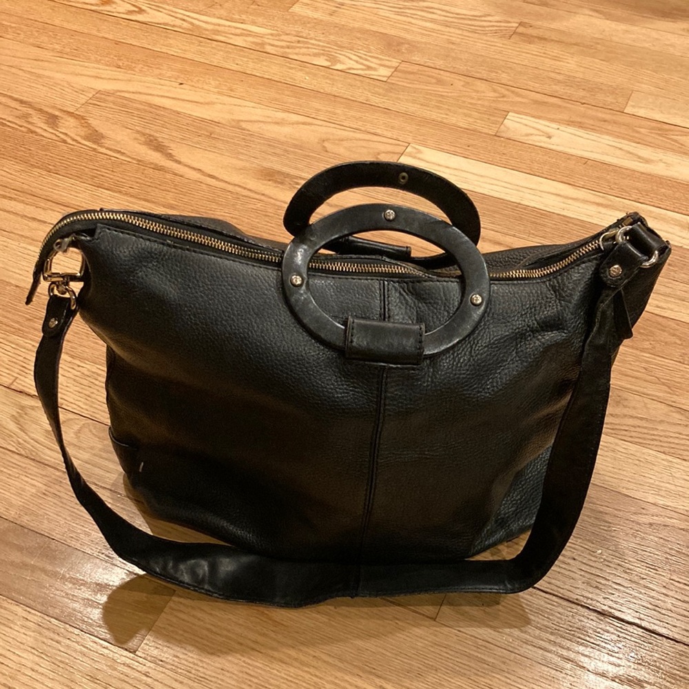 Kate Spade handbag medium with oval handles and shoulder strap